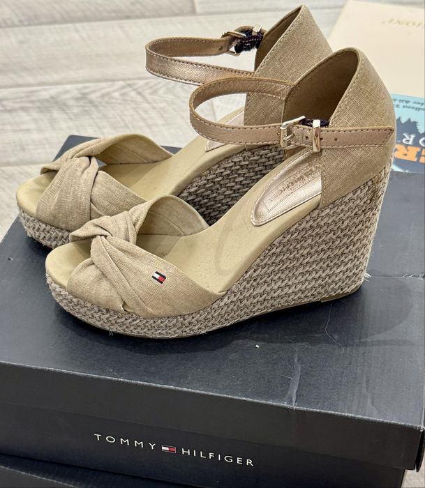 Tommy Hilfiger летние босоножки