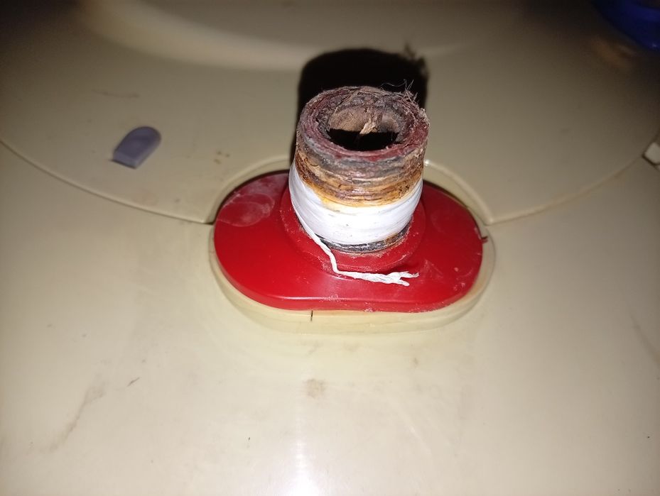 Ariston sotiladi, ishlashi yaxshi