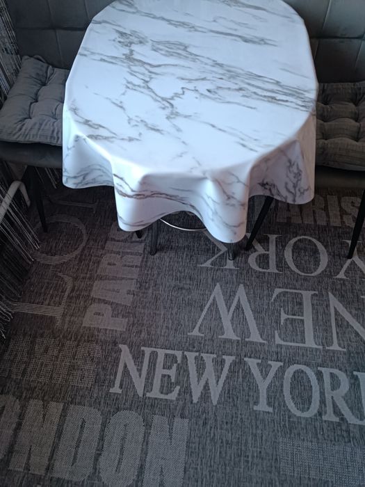 Продам кухонный стол