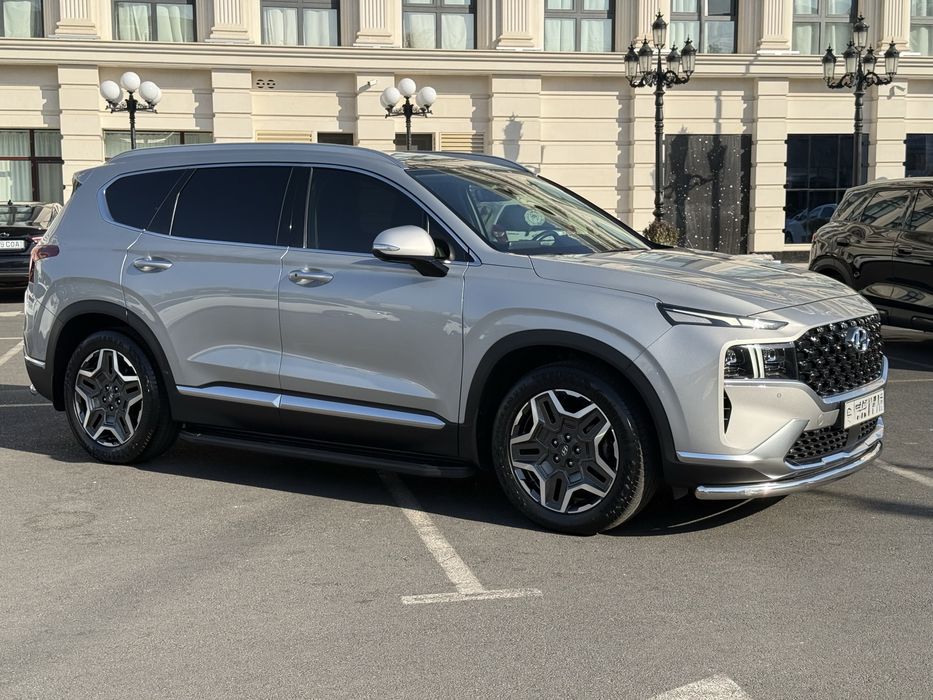 Hyundai Santa Fe сотилади
