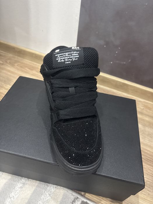 Обувки амири официялни