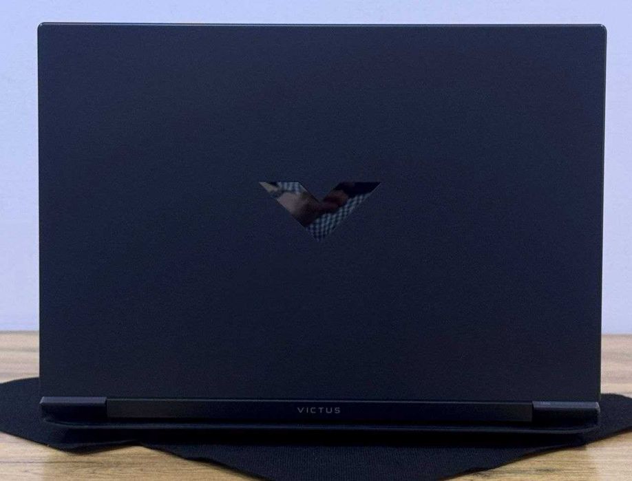 HP victus 16 gaming  i7-13700 VA rtx 4060 noutbuk