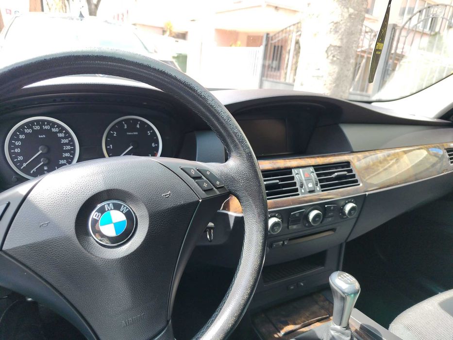 BMW 525i бензин 2004г.