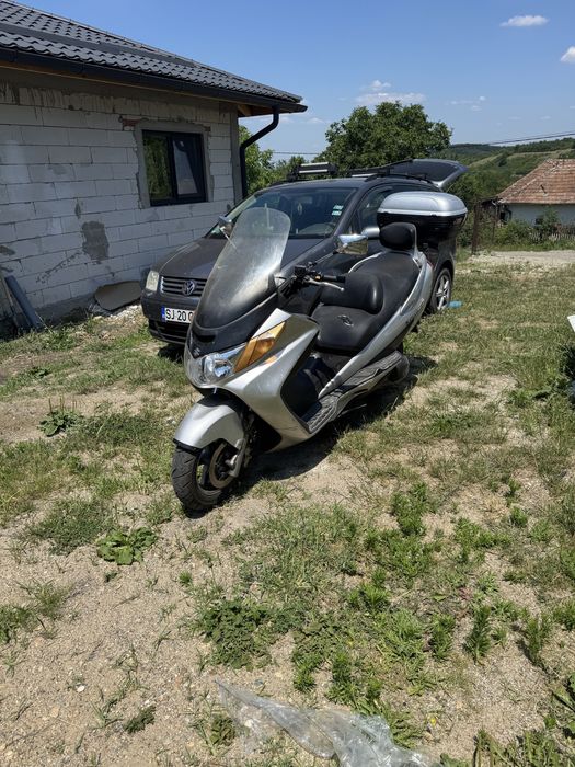 Suzuki burgman 400