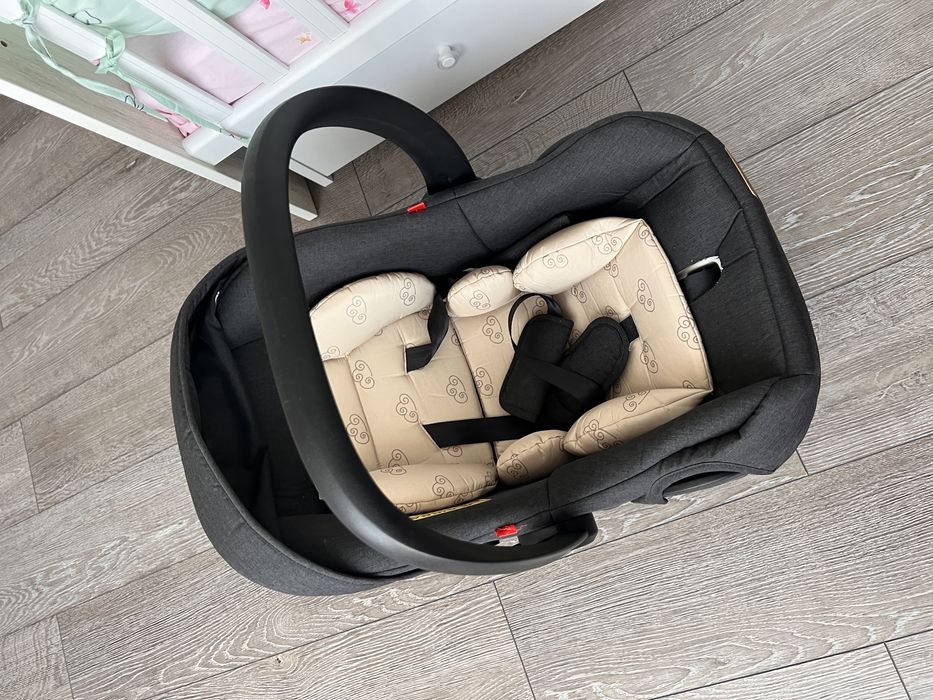 Кошче за новородено Chipolino черно