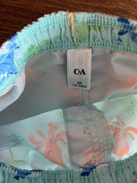 Set 2 sorturi inot /plaja C&A marimea 86