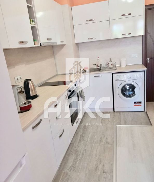 Продава се Двустаен апартамент в София, Люлин 9 - 66 кв.м за 1777 €/кв.м - Снимка #5