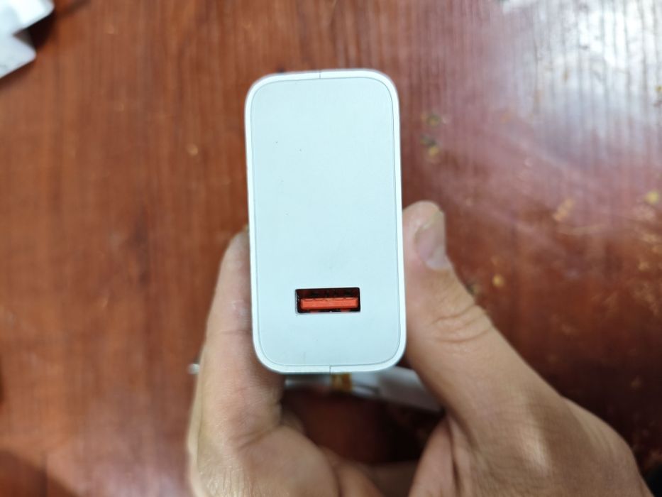 120 watlik zaryatchik orginal karobkadan chiqqan