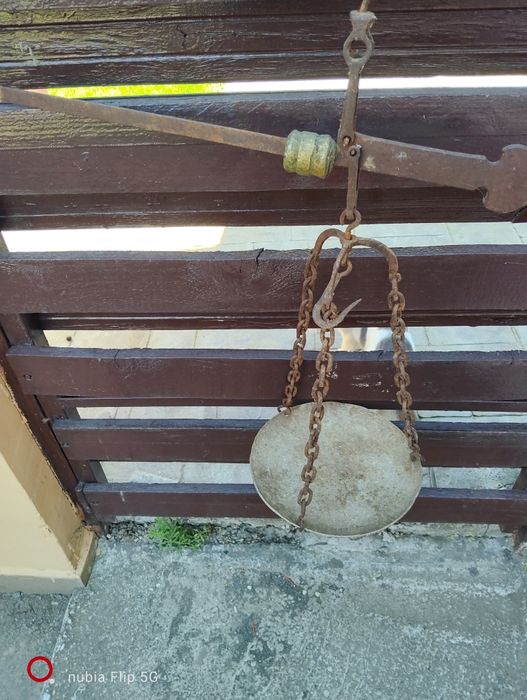 Vand balanta anul  fabricatiei1947