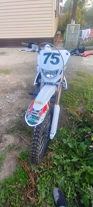 Продаю Эндуро 250