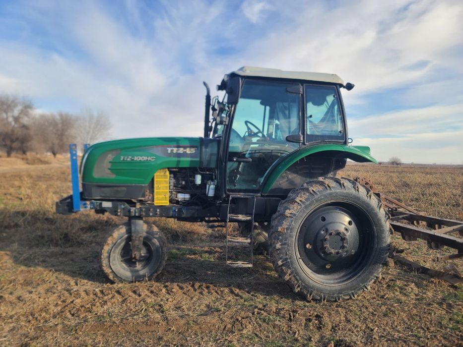 Traktor LS 100hc sotiladi