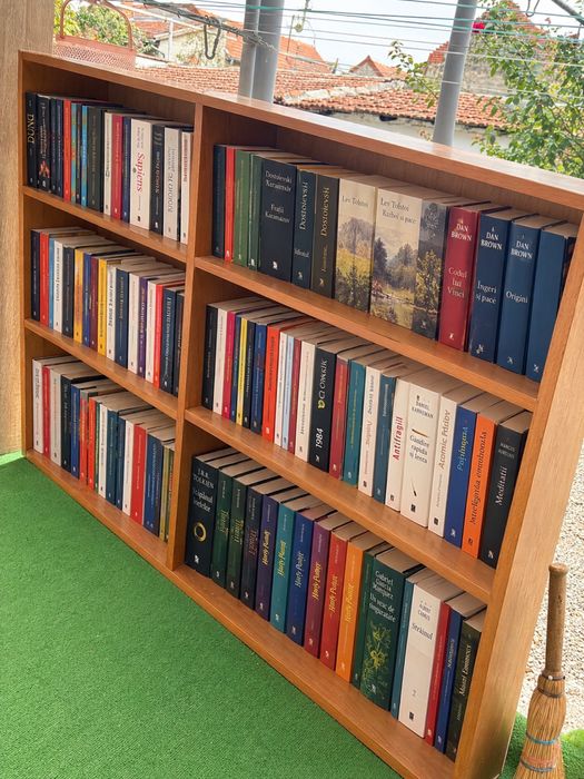 Dulap mare , biblioteca, comoda