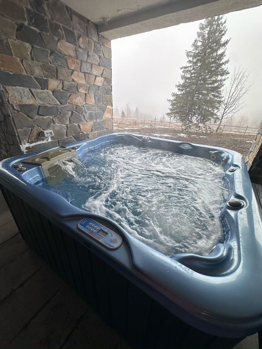 Paște la munte în Apuseni – cabană de lux cu SPA