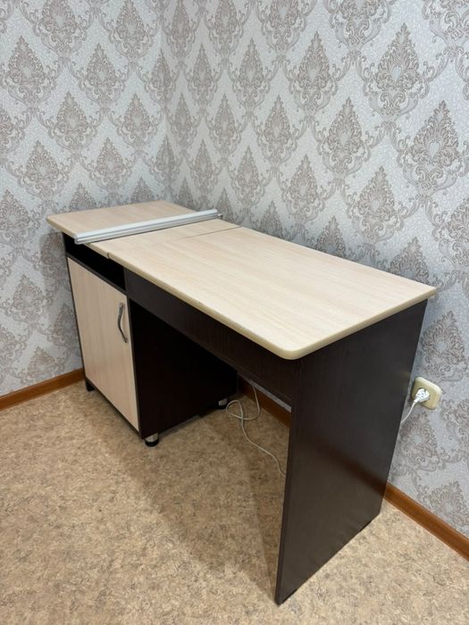 Туалетный столик для макияжа