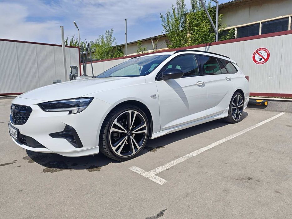 Opel insignia GSLINE Sport Tourer
