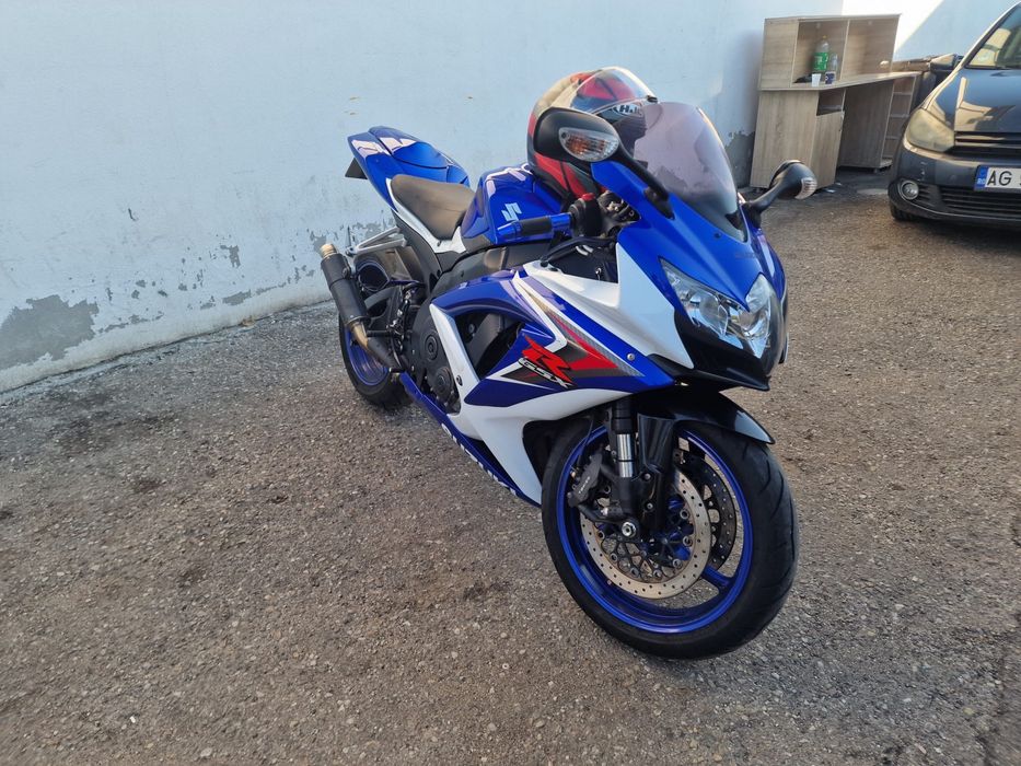 Suzuki GSXR 750 k8