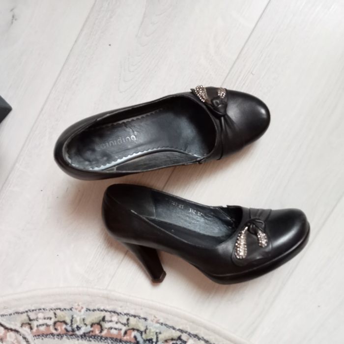 Продам туфли и босоножки 37 размера