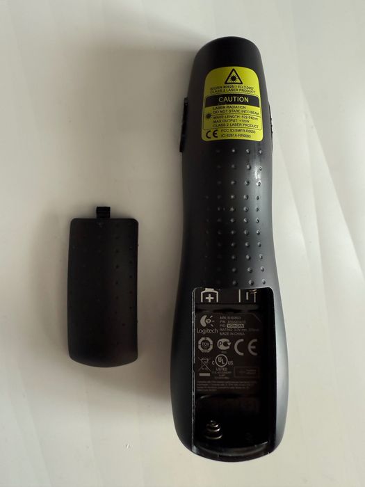 presenter Wireless Logitech R400 – Pointer Laser Stare Excelentă