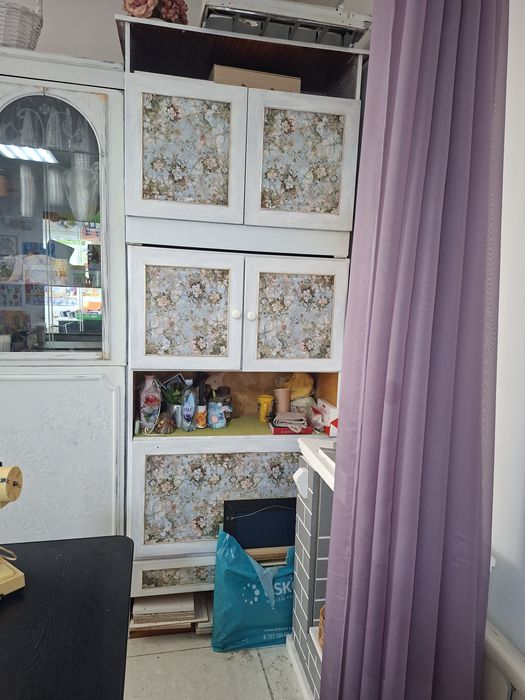 Шкафы вместительные крашенные