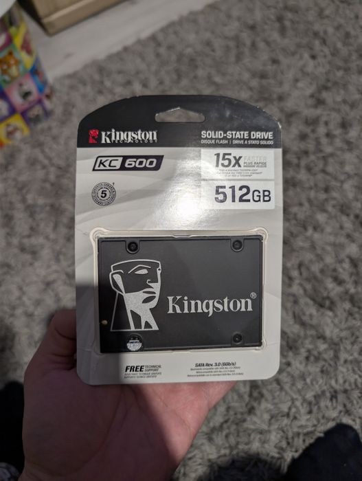 SSD Kingston KC600 512GB Sigilat