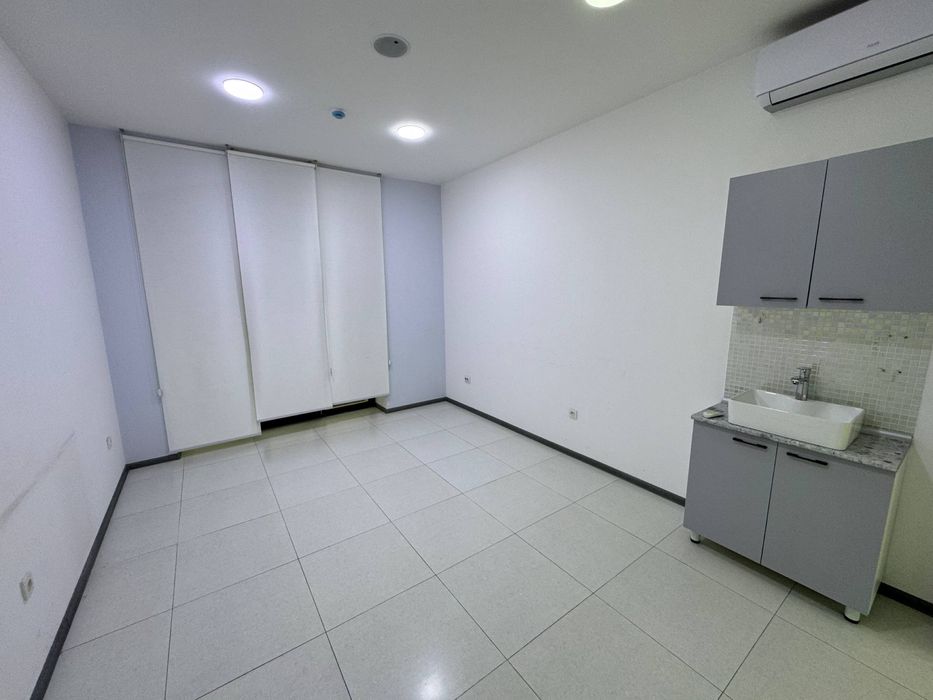 Ц1 Бизнес центр 2-Этаж 310м2 / зади Бибигон