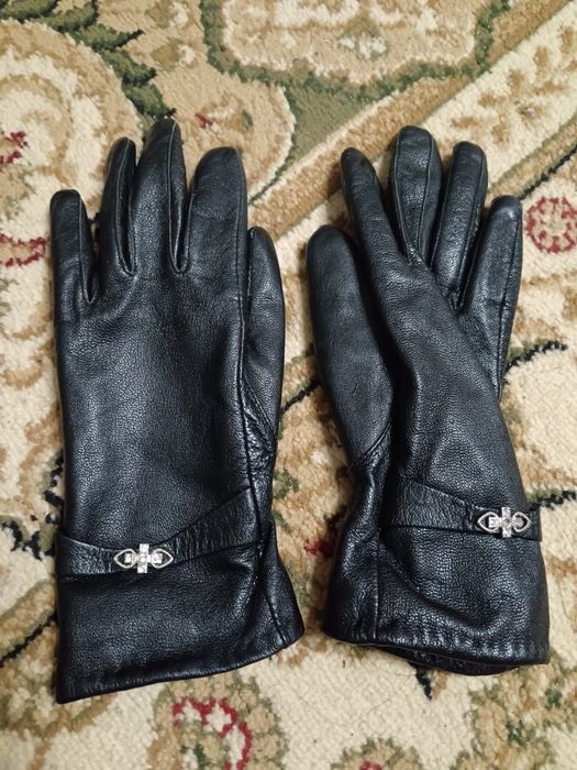 Перчатки женские кожаные