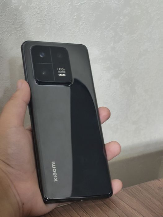 Xiaomi 13 pro 256 and buts pro Samsung