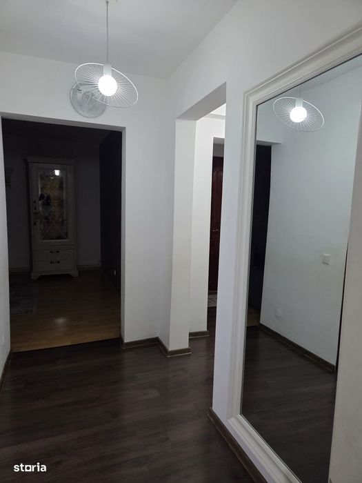 3 camere Trivale , Decomandat / Centrală , mobilat / utilat