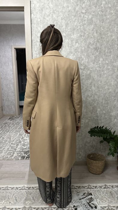 Продам пальто от Зара