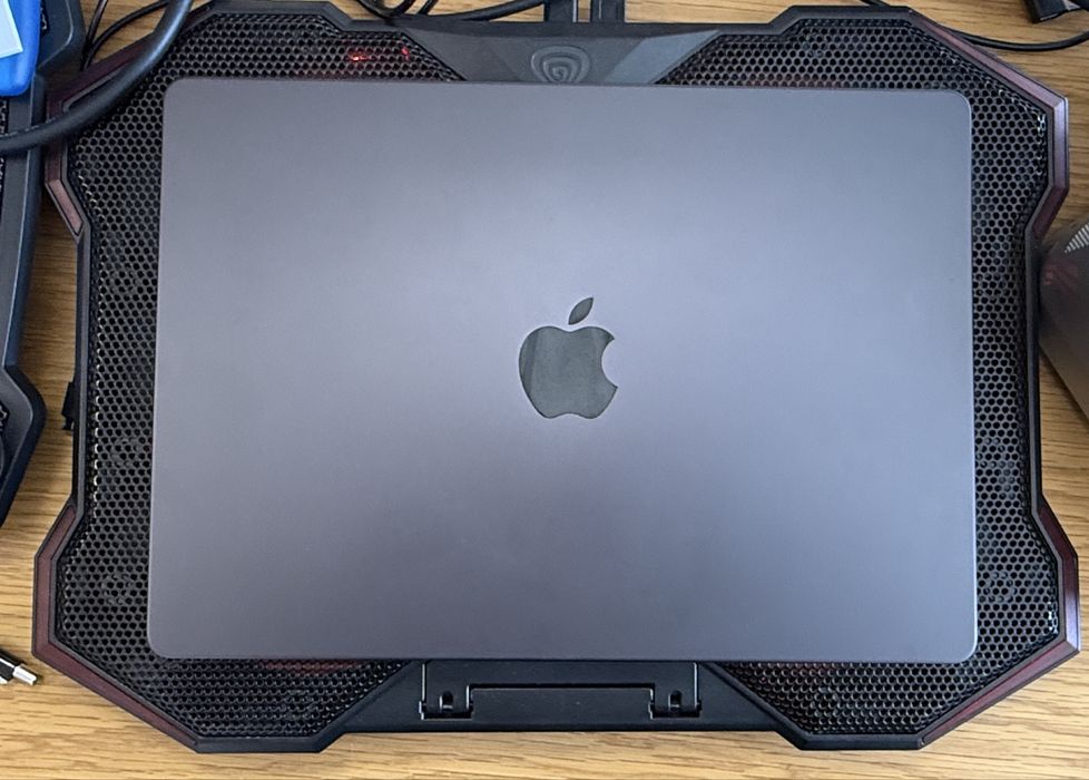 MacBook Pro 14” с Apple M4 Pro, 24GB RAM, 512GB SSD — миниатюра 2