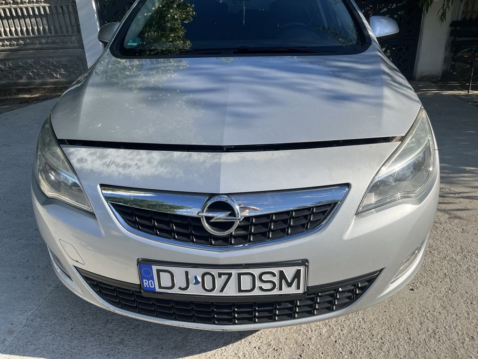 Opel astra j hatchback 2011 1.7 diesel