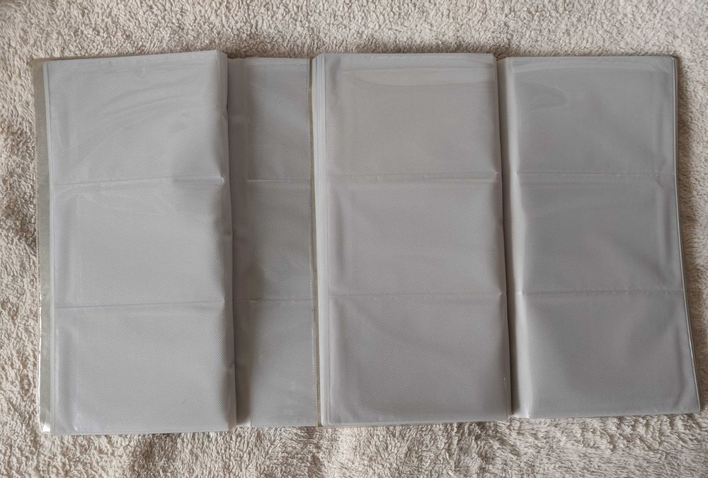 Два фотоалбуми за снимки 9 х13 см. за по 96 снимки всеки