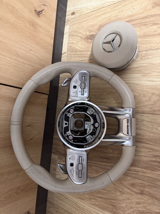 Volan mercedes amg beige