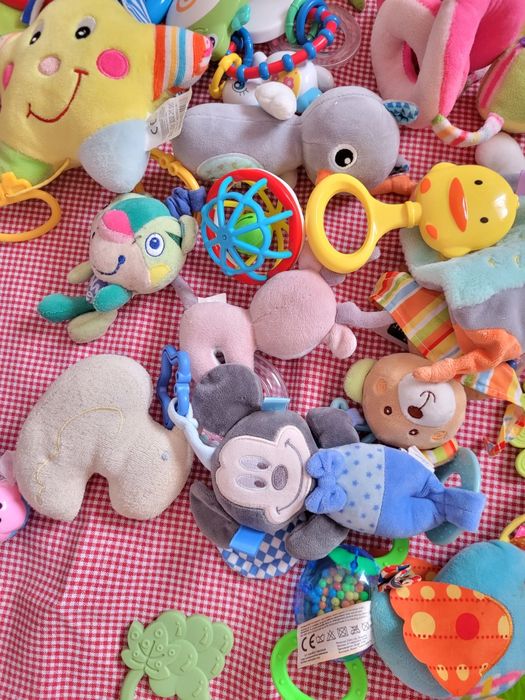 Lot 20 jucării copii bebeluși