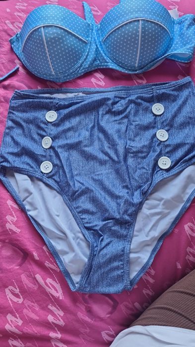 Costum de baie albastru