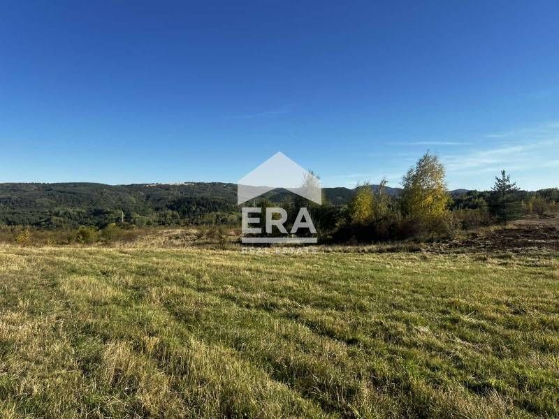 УПИ за жилищно стоителство  в с. Бистрица за проект за комплекс от лук