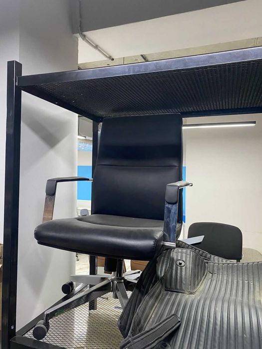 Продам кресла для руководителя