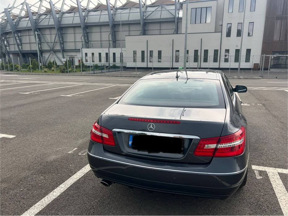 MERCEDES-BENZ E-Class 2010 — imagine 3