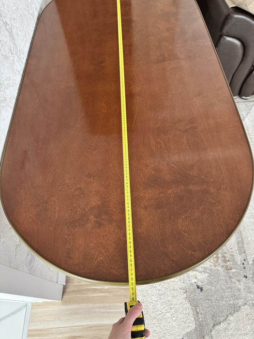 Продам стол обеденный