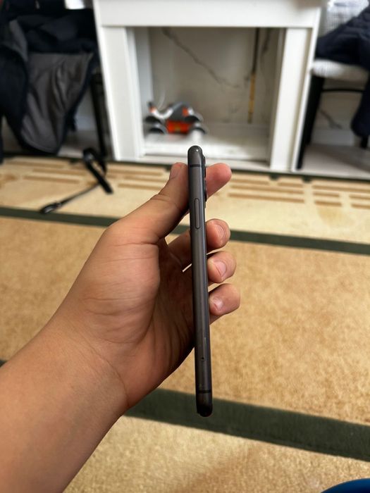 Айфон 11 Срочно.