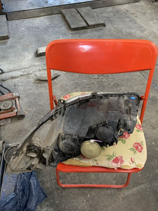 Десен фар w169, десен калник и задна броня w163, ляв стоп w203-комби