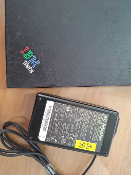Laptop IBM T40, Win XP Retro - Functinal