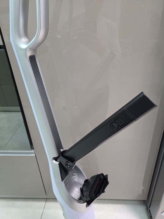 Aspirator vertical Bosch Flexxo Gen 2 seria 4