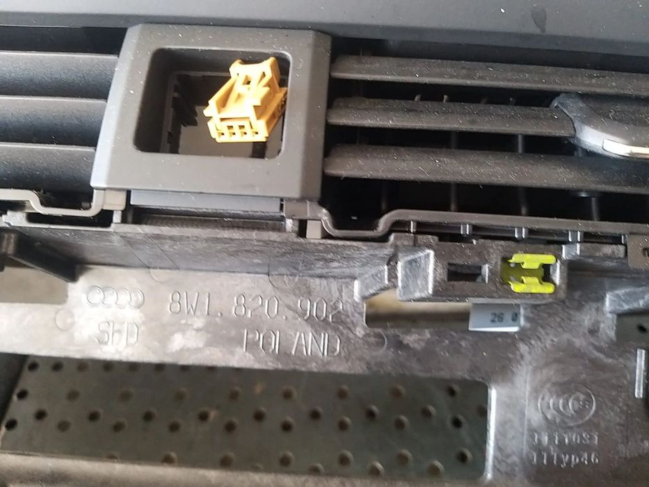 Grile ventilatie bord audi a4 b9 8w 8w1820902