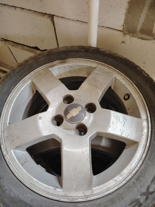 Vând piese pentru mașină