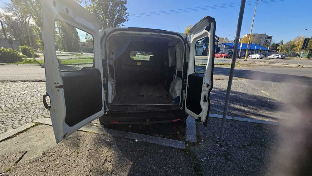 Opel Combo D 1.6 DIESEL Autoutilitara