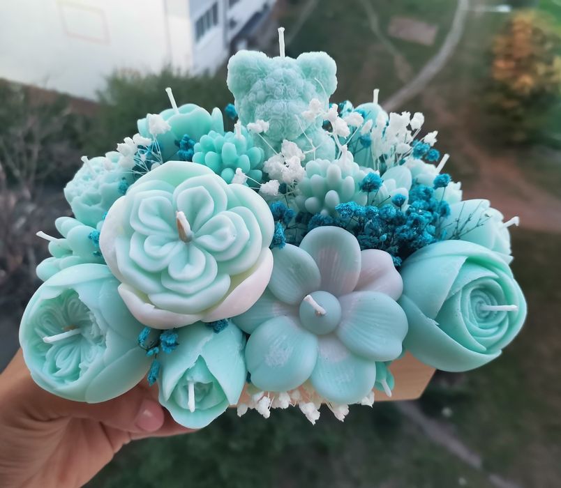 Букети от соеви свещи