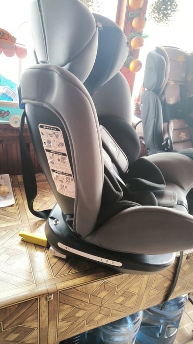 Scaun auto copii cu isofix