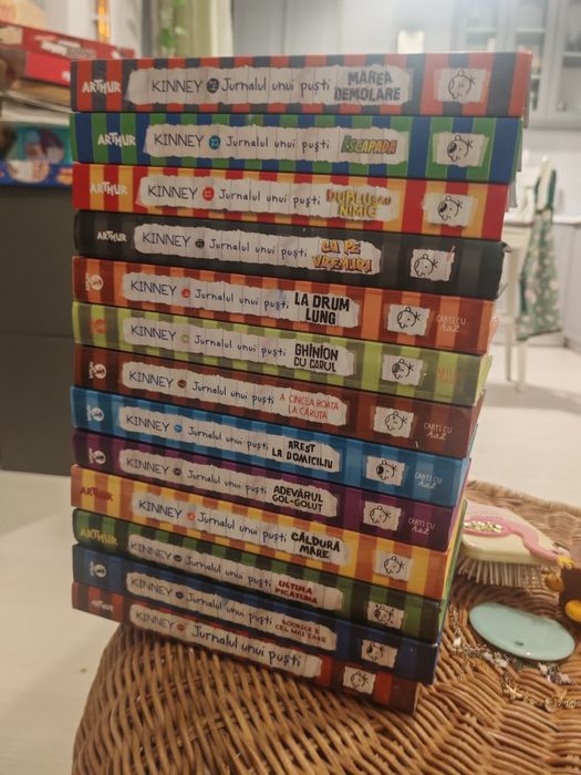 Jeff Kinney - Jurnalul unui puști (13 volume)

13 volume