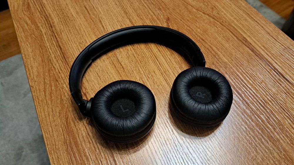 Безжични слушалки JBL T450BT